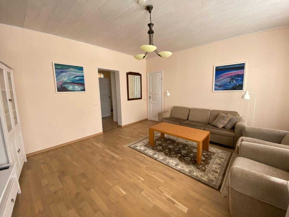 Posti Guest Apartment Haapsalu Eksteriør billede