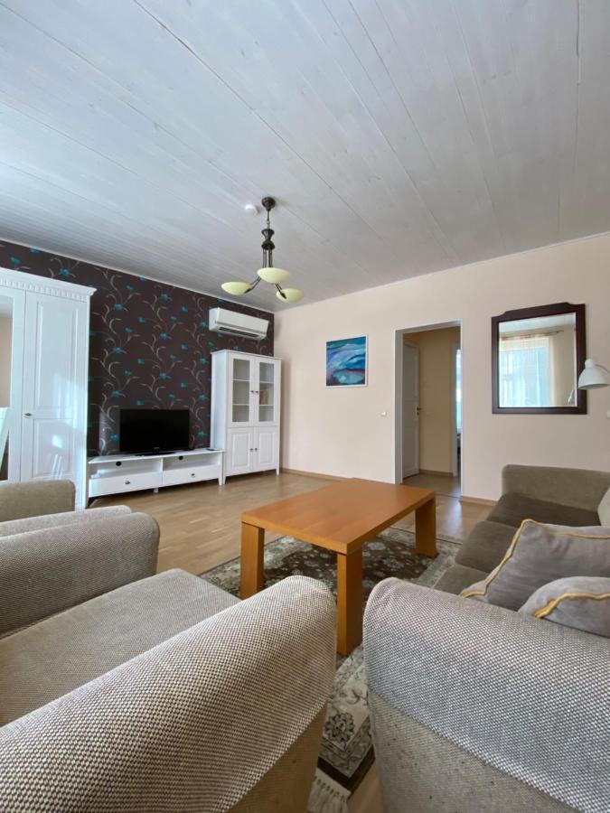 Posti Guest Apartment Haapsalu Eksteriør billede