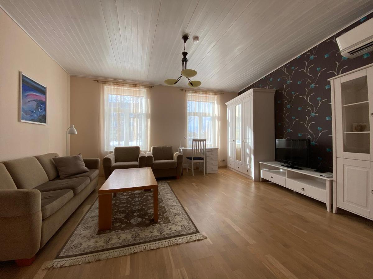 Posti Guest Apartment Haapsalu Eksteriør billede